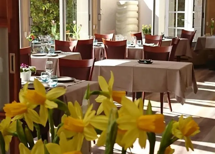 Logis Hotel Belle-Vue