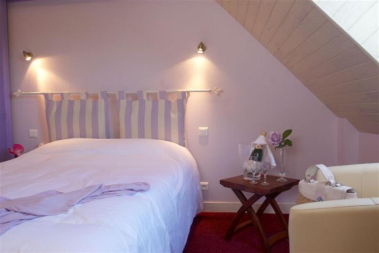 Hotel Logis Belle-vue 3*